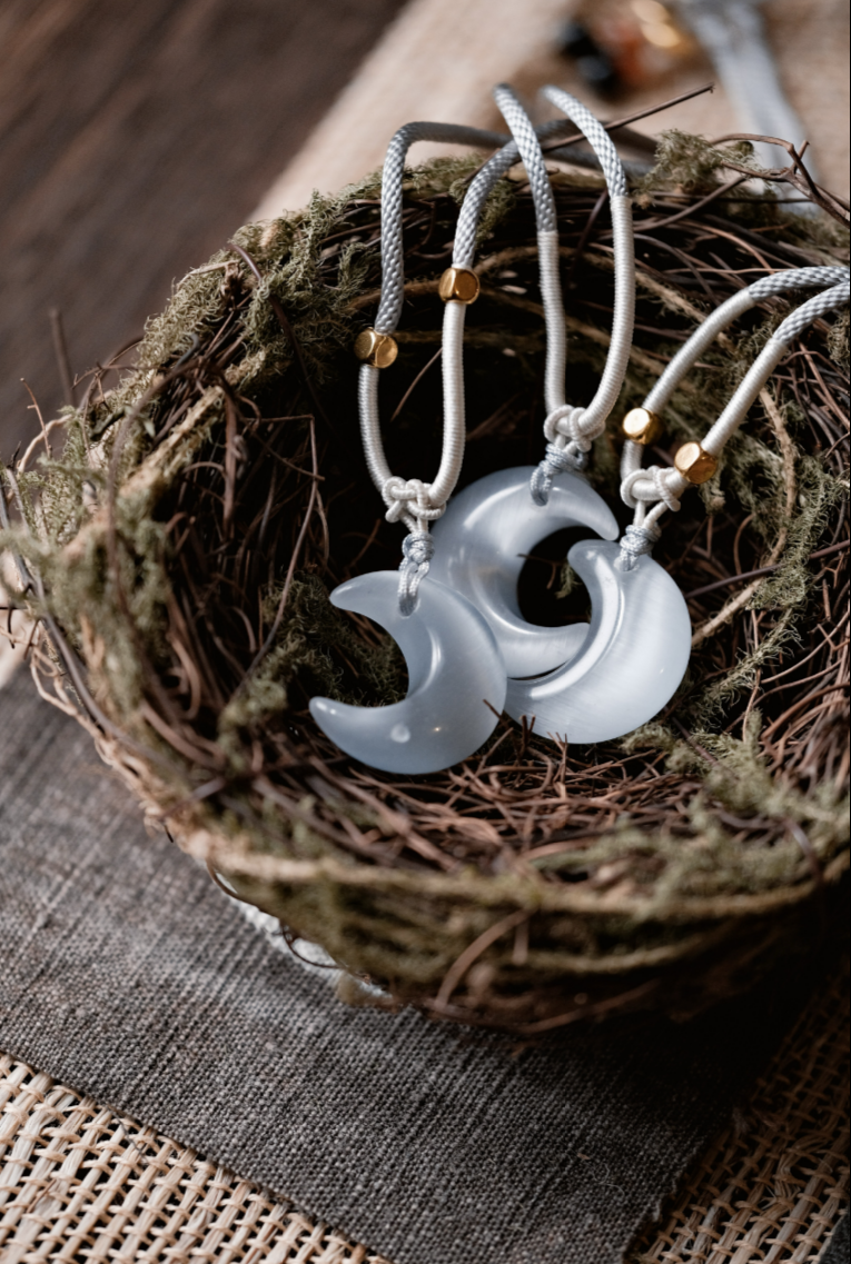 《𝐿𝑢𝑛𝑎 𝐹𝑙𝑜𝑤・月盈》內在循環｜平和情緒